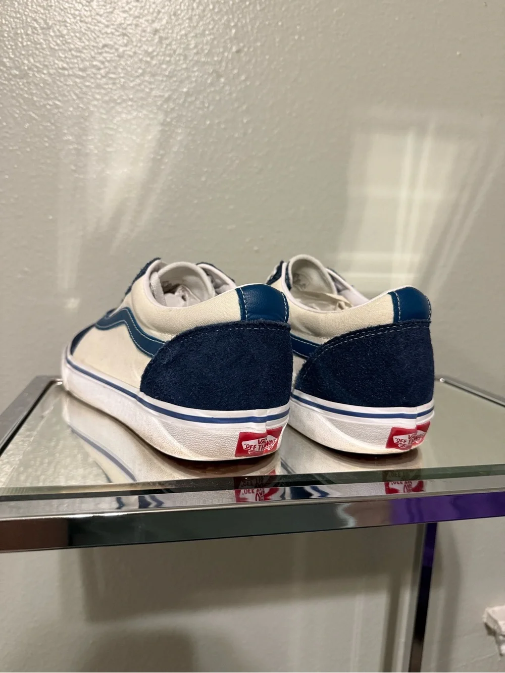 Vans Old Skool Navy Blue & Cream Suede Canvas Sneakers Men’s 10.5